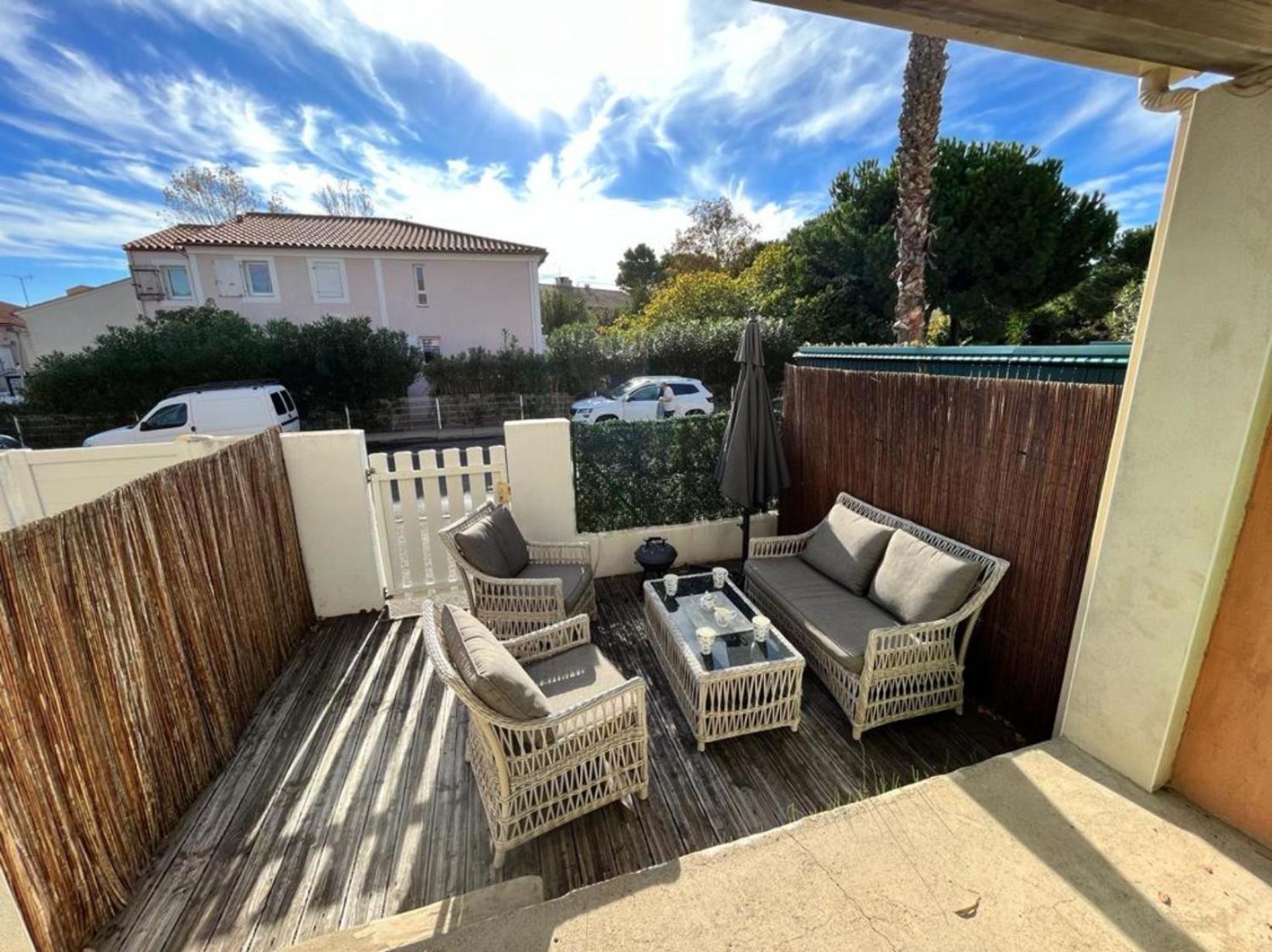 Pavillon 6 Personnes Avec Terrasse Et Place De Parking Appartement *