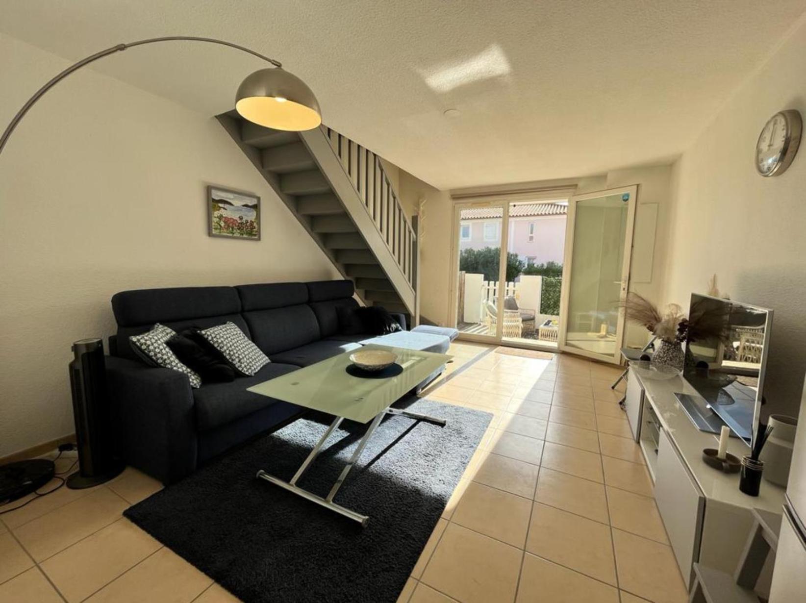 Pavillon 6 Personnes Avec Terrasse Et Place De Parking Apartment